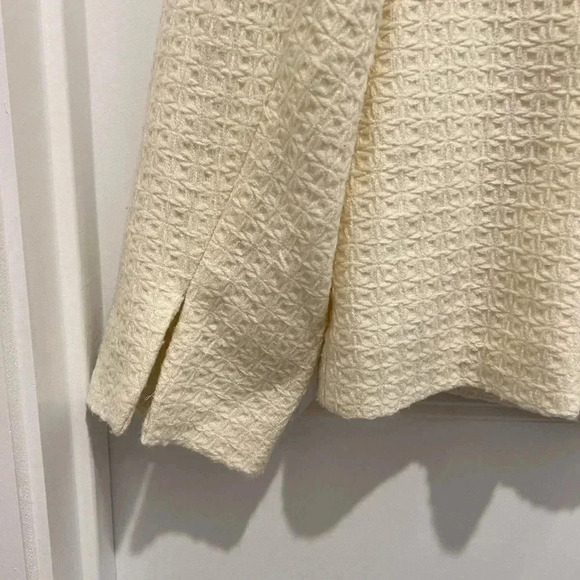 Coldwater Creek Winter White Blazer Like New - Picture 8 of 15